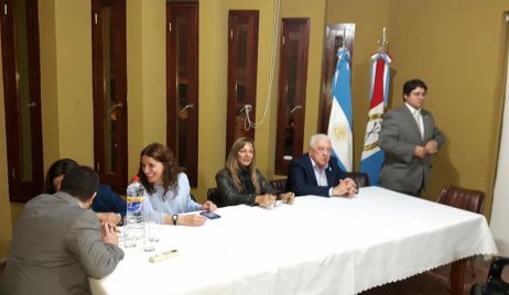 La Defensora Provincial realizó una visita institucional en la localidad de Vera