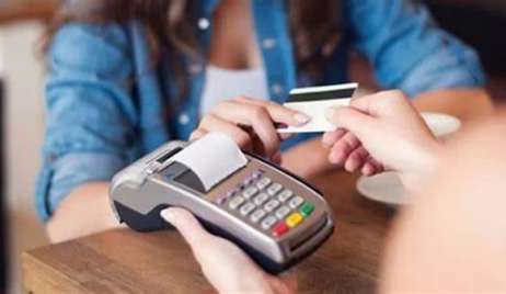 Cómo es el reintegro de IVA a compras con tarjetas de débito