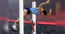 Chiaraviglio, histórico: pasó a la final del salto con garrocha en el Mundial de Beijing