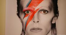 Murió el legendario músico británico David Bowie
