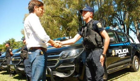 La provincia aumentará las horas extras y adicionales a la Policía