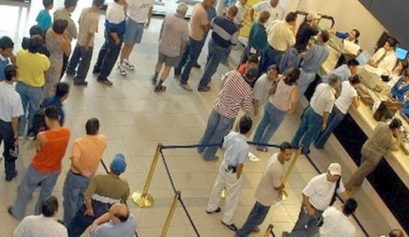 Media sanción al proyecto para que la atención a los clientes no supere los 30 minutos