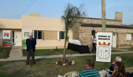 SOSA ENTREGÓ VIVIENDAS EN MARGARITA CON AUTORIDADES PROVINCIALES Y COMUNALES