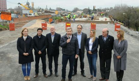 El ministro del Interior de la Nación estuvo en Rosario respaldando a los candidatos a diputados de Cambiemos