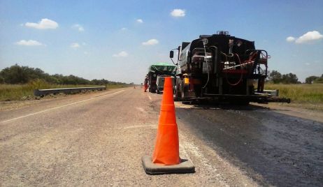 EL GOBIERNO NACIONAL INICIÓ LA REPAVIMENTACIÓN DE LA RN 98, EN SANTA FE