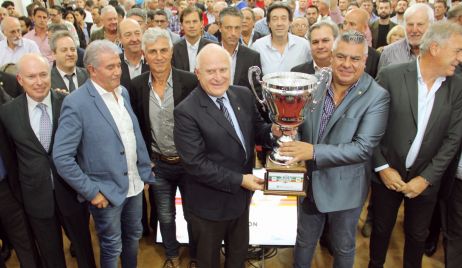 SE PRESENTÓ LA TERCERA EDICIÓN DE LA COPA SANTA FE DE FÚTBOL