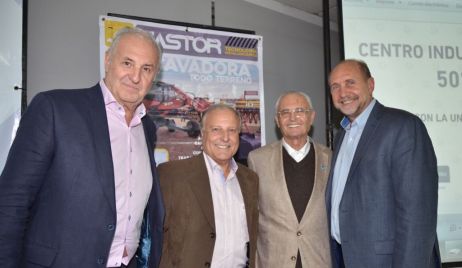 PEROTTI JUNTO A EMPRESARIOS EN EL CENTRO INDUSTRIAL DE LAS PAREJAS