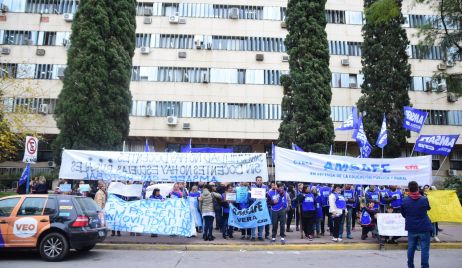 Micro Amsafe Vera: En defensa de nuestras Escuelas Rurales.