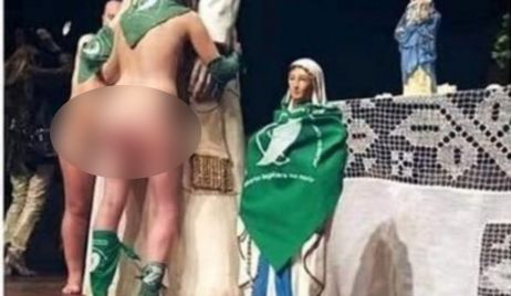 Rafaela: bailaron desnudos frente a imágenes de la Virgen y del Papa