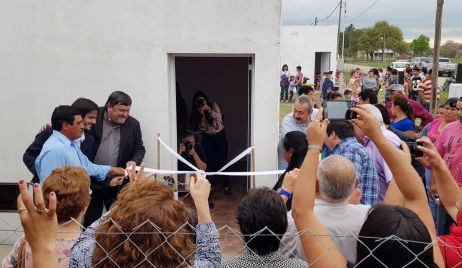 FORTIN OLMOS: Se inauguraron las 10 viviendas de Cáritas.