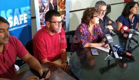 Desacuerdo entre docentes y el gobierno provincial hacen peligrar el inicio  del ciclo lectivo.