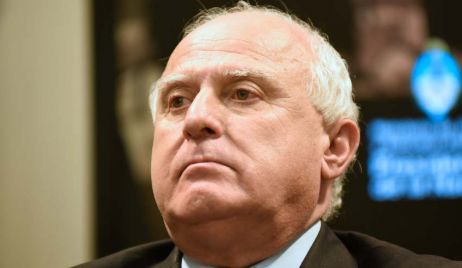 Lifschitz convoca a gremios para analizar la continuidad de la cláusula gatillo