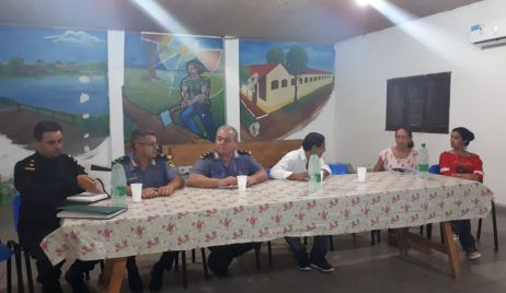 TARTAGAL: REUNION CON INSTITUCIONES SOBRE TEMAS DE SEGURIDAD.