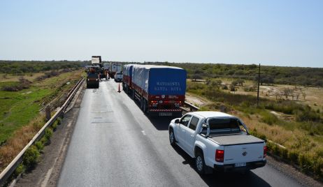 AVANZA EN VARIOS FRENTES LA REHABILITACIÓN DE LA RN 11