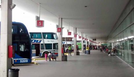 Desde el viernes suspenden el transporte de larga distancia y los vuelos de cabotaje