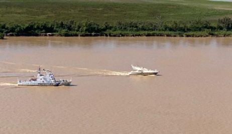 Dueño de Vicentín se fue a pasar la cuarentena al río en un lujoso yate