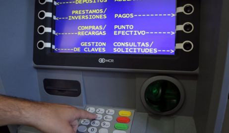 Ya se puede retirar dinero de los cajeros automáticos sin contar con una tarjeta de debito