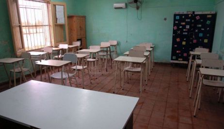 Escuelas reabren sus puertas para iniciar la limpieza de los establecimientos