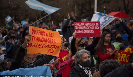 Marcharon los empleados de la Algodonera Avellaneda.