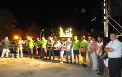 Multitudinaria velada final del torneo de voley solidario