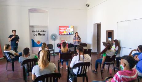 Capacitación a jóvenes verenses sobre orientación vocacional, ocupacional y profesional