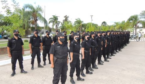 PRESENTACION DEL JEFE UNIDAD REGIONAL XIX  Y DE EFECTIVOS A LA DIRECCION DE SEGURIDAD RURAL LOS PUMAS.-