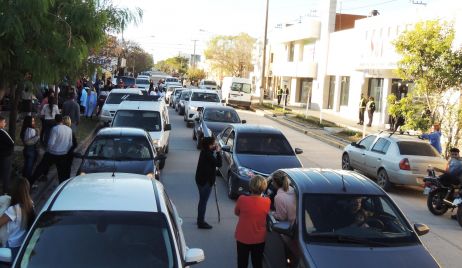 Reclamo por las restricciones impuestas a comerciantes y emprendedores.