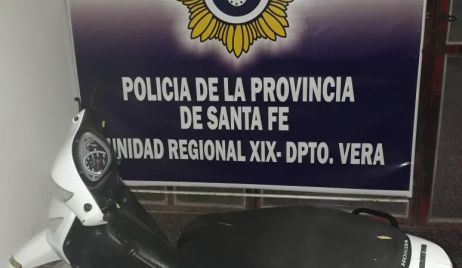 Policiales: Moto recuperada en estado de abandono y esclarecimiento de robo