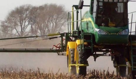 Prohíben el uso de agroquímicos a menos de mil metros de viviendas