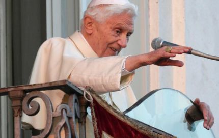 La ceremonia que le puso punto final al papado de Benedicto XVI