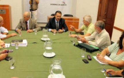 EL GOBIERNO MEJORÓ LA OFERTA SALARIAL A LOS ESTATALES