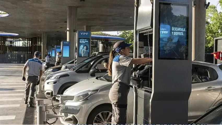 Los combustibles aumentarían su precio desde este lunes