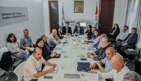 MICRO DE AMSAFE VERA:REUNIÓN PARITARIA PROVINCIAL DOCENTE