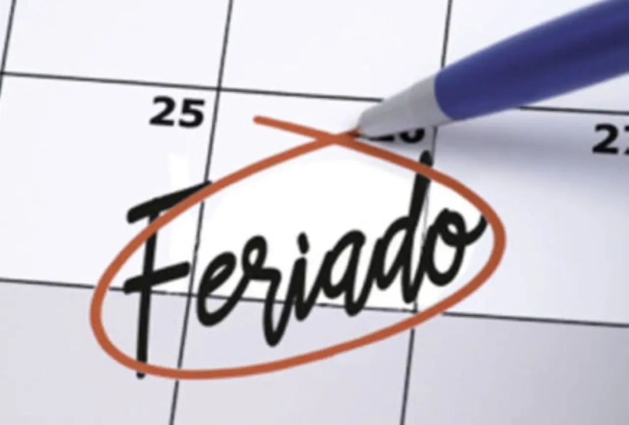 FERIADOS