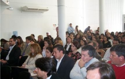 Un centenar de personas comenzaron a capacitarse en el nuevo sistema penal