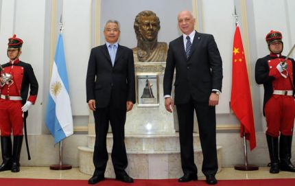 Bonfatti encabeza una misión institucional y comercial a China y los Emiratos Árabes