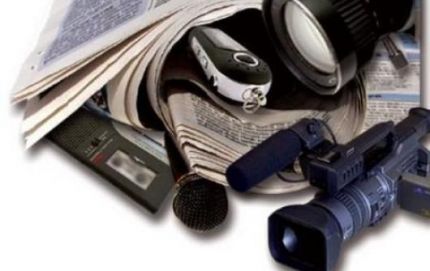 ROL DEL PERIODISMO O APARATOS DE PRENSA DEL PODER 