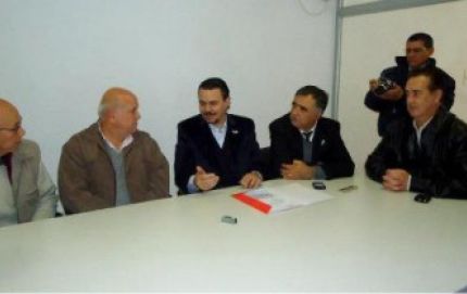 Galassi entregó fondos para iniciar la construcción de 121 viviendas del  Loteo Martelossi en Reconquista