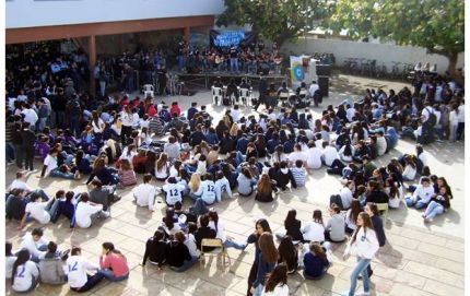 La Cámpora entra a la Escuela Normal de Reconquista pero la prensa no