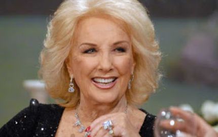 Mirtha Legrand lloró al recibir una carta del Papa