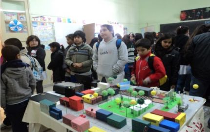  PARTICIPACION EN LA FERIA DE CIENCIA Y TECNOLOGIA 2013 