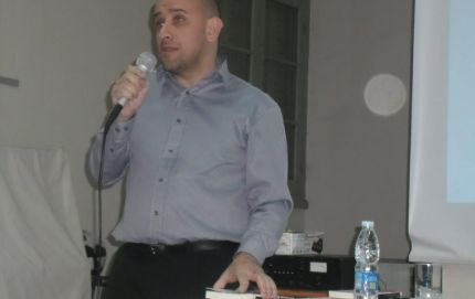Presentación del libro “AURORAS EN PROVINCIA”, en Vera