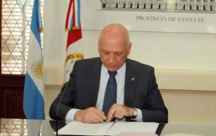 Se reglamentó la Ley que declara la emergencia en materia de propiedad y posesión de tierras ocupadas por pequeños productores