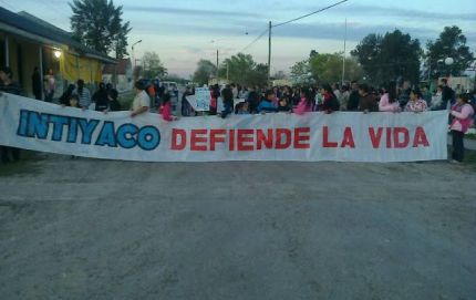 Intiyaco marchó contra la violencia