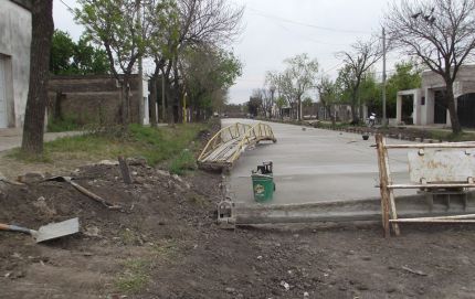CALCHAQUÍ: Pavimento y cloacas en barrio Santa Rosa