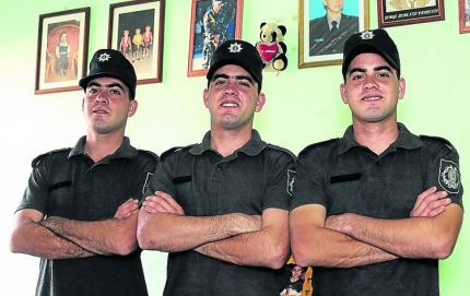 Son trillizos y entraron juntos a la Policía de Santa Fe
