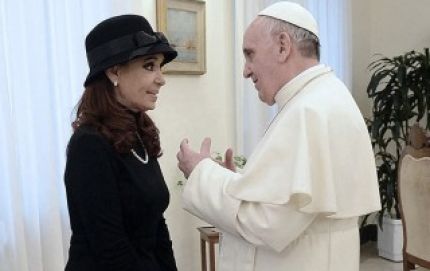 El Papa le envió un mensaje a Cristina, en el que le desea su “total restablecimiento”