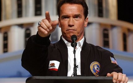 Arnold Schwarzenegger hace memoria 