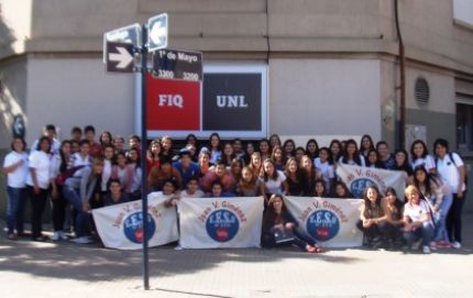 UNA EXCURSIÓN DIDÁCTICA AL MUNDO CIENTÌFICO SANTAFESINO Y FERIA DE CARRERAS
