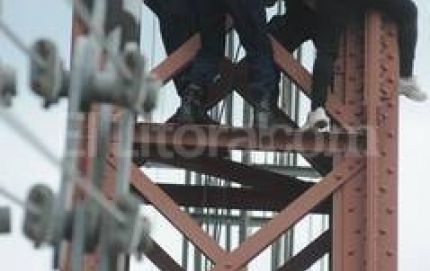Momentos de angustia en el Puente Colgante